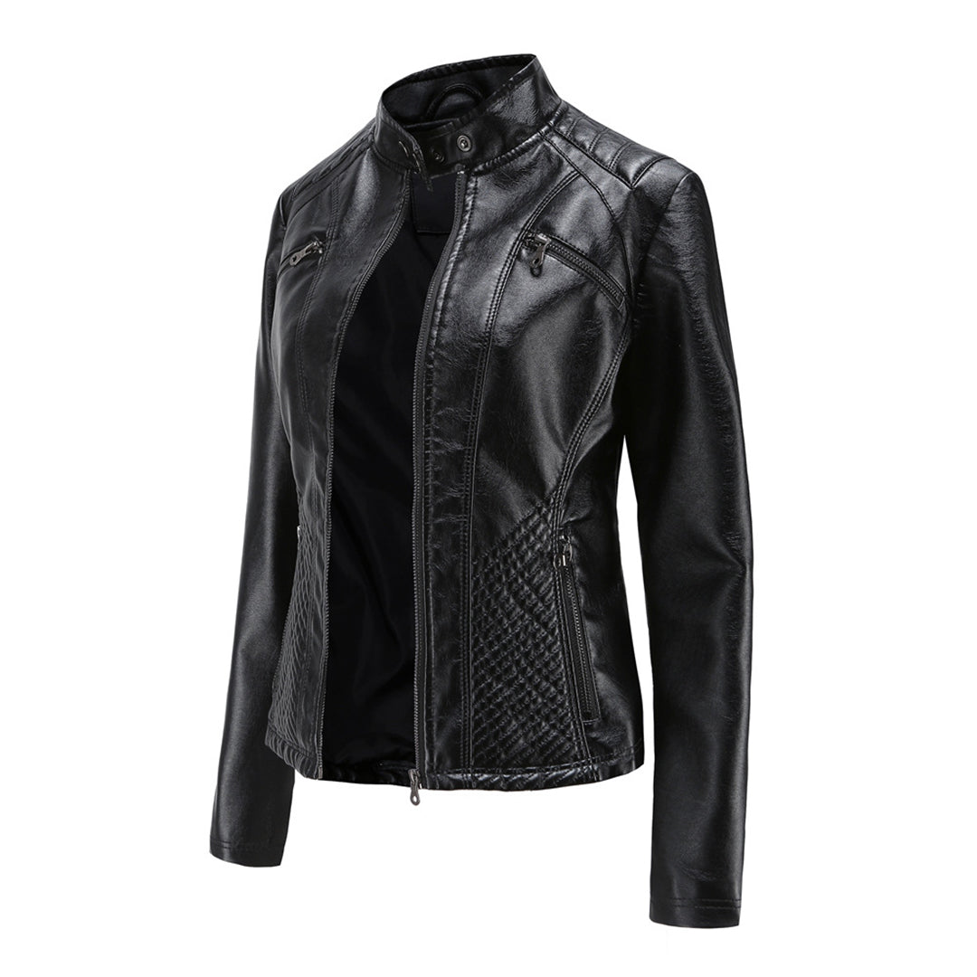 Schwarze Lederjacke für Damen, Reißverschluss, Stehkragen, modisch, elegant, Biker-Stil.