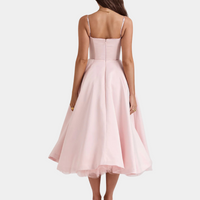 Rosa Abendkleid Damen, ärmellos, knielang, elegantes Design, Satin, Rückansicht.