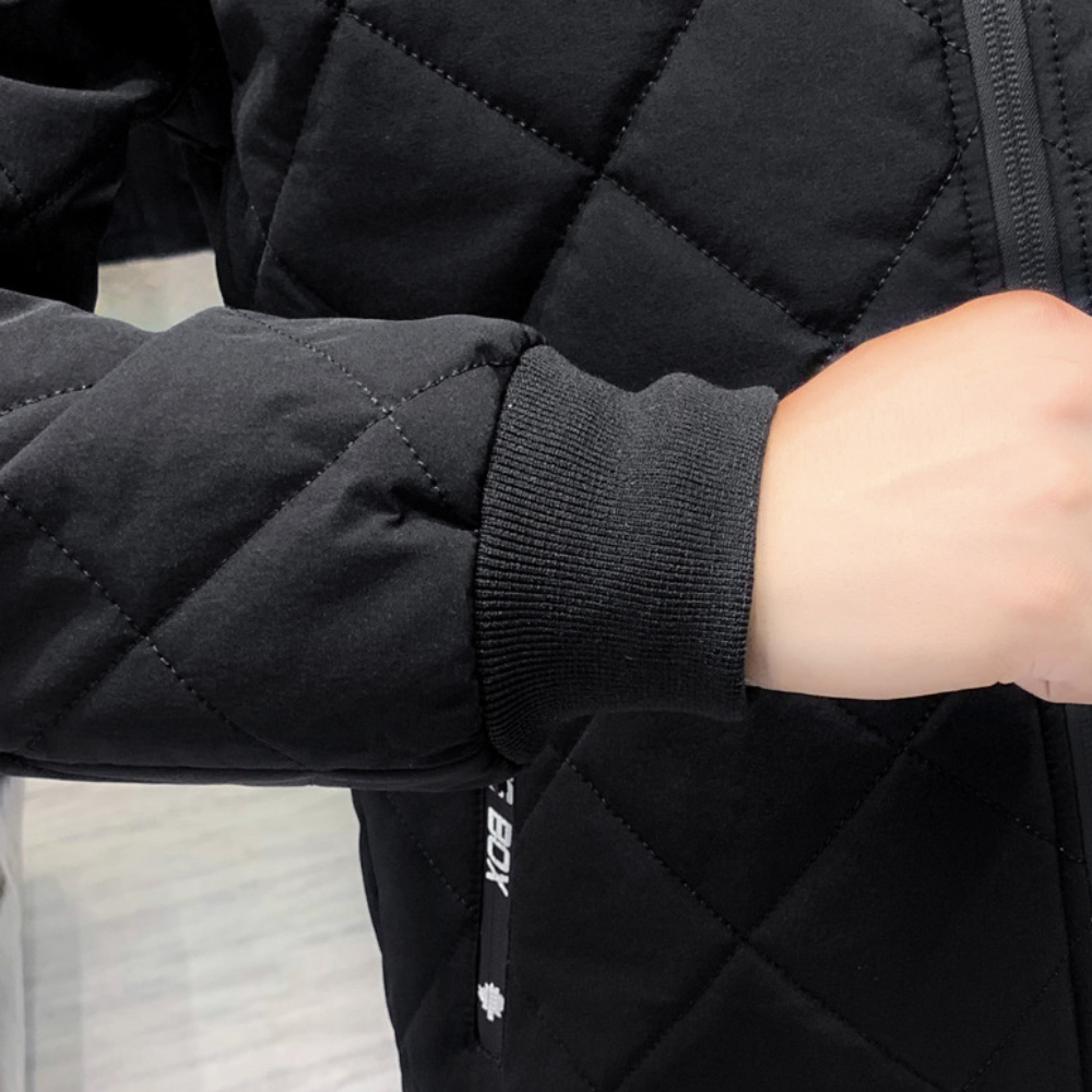 Gepolsterte Herrenjacke mit Kapuze – Dario