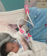 Freihändiger Baby-Flaschenhalter – Selbstständiges Füttern leicht gemacht