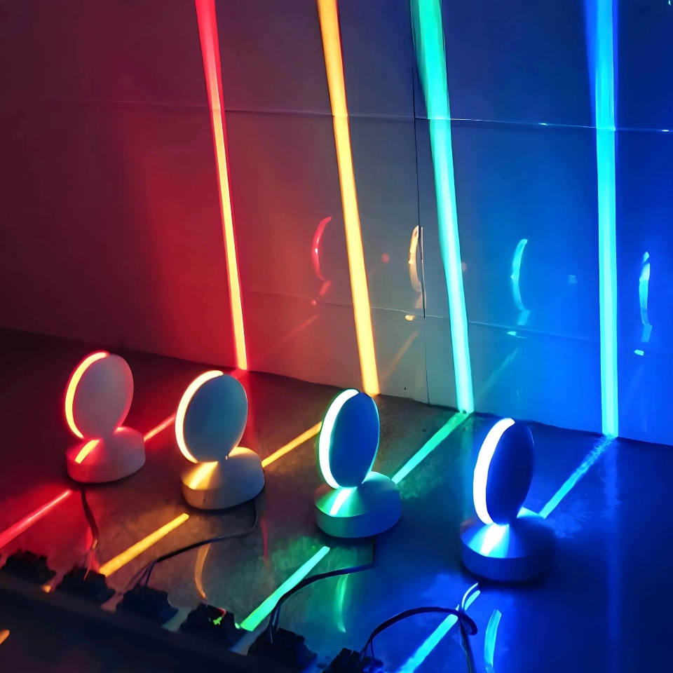 Smarte LED-Streifenbeleuchtung mit 360° Projektion - Lumovibe