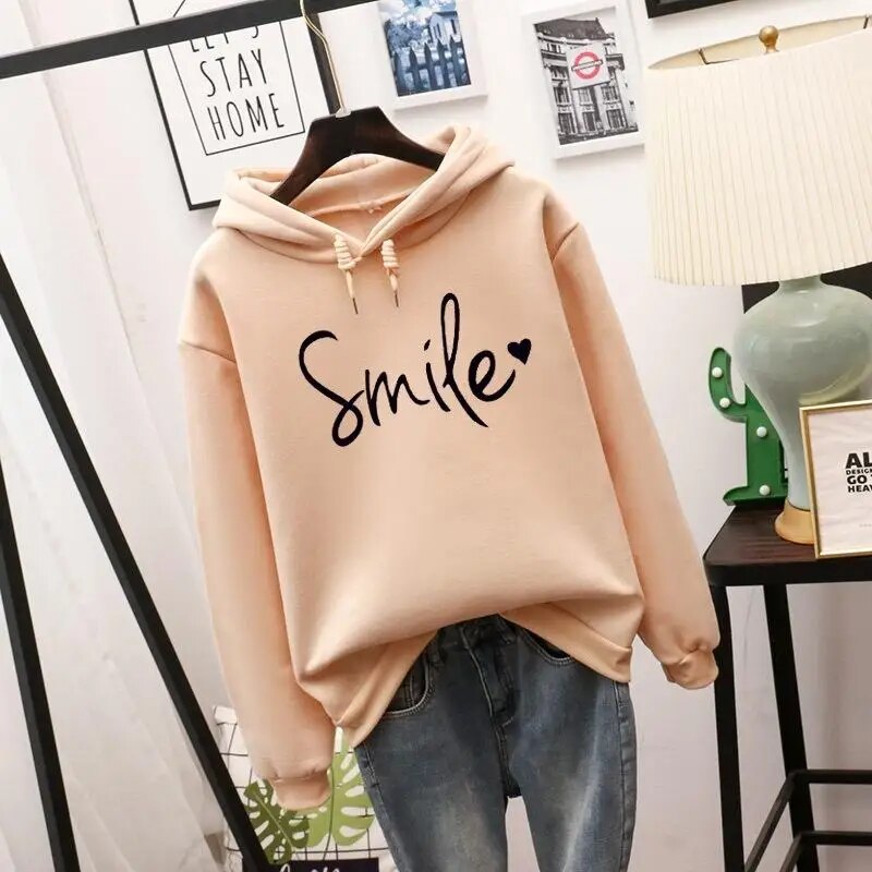 Beige Hoodie mit "Smile"-Aufdruck, Kapuze, Kordelzug, lange Ärmel, lässig, Damenmode.