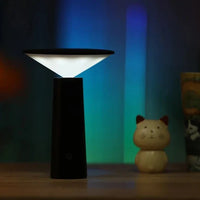 Minimalistische schwarze Tischlampe mit USB-Ladung, Touch-Dimmung, modernes Schlafzimmer-Design.