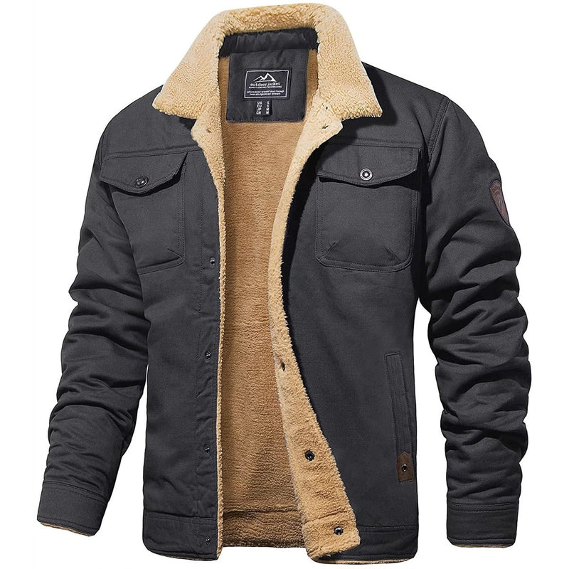 Schwarze Herren-Bomberjacke mit beigem Futter, Wintermode, warm, stilvoll, Outdoor-Bekleidung.