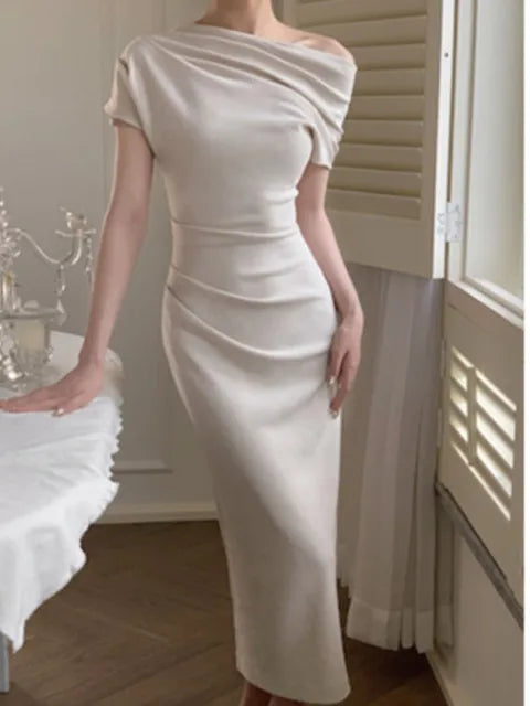 Elegantes Bodycon Maxikleid mit Off-Shoulder – Valentina Herbstzauber