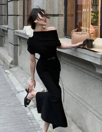 Elegantes Bodycon Maxikleid mit Off-Shoulder – Valentina Herbstzauber