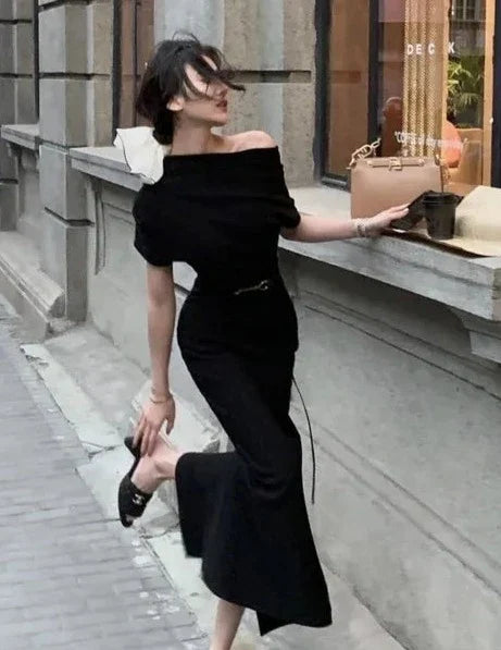 Elegantes Bodycon Maxikleid mit Off-Shoulder – Valentina Herbstzauber