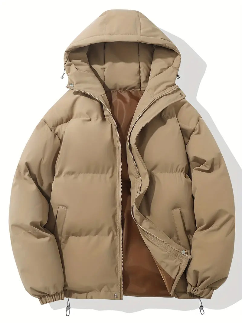 Klassische beige Kapuzenjacke, warm, wattiert, Reißverschluss, Wintermode, Herrenbekleidung.
