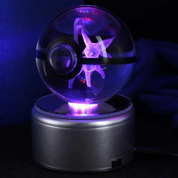 AA OUTOF STOCK Kristall-Pokékugel mit LED-Standfuß – Interaktives Sammelspielzeug