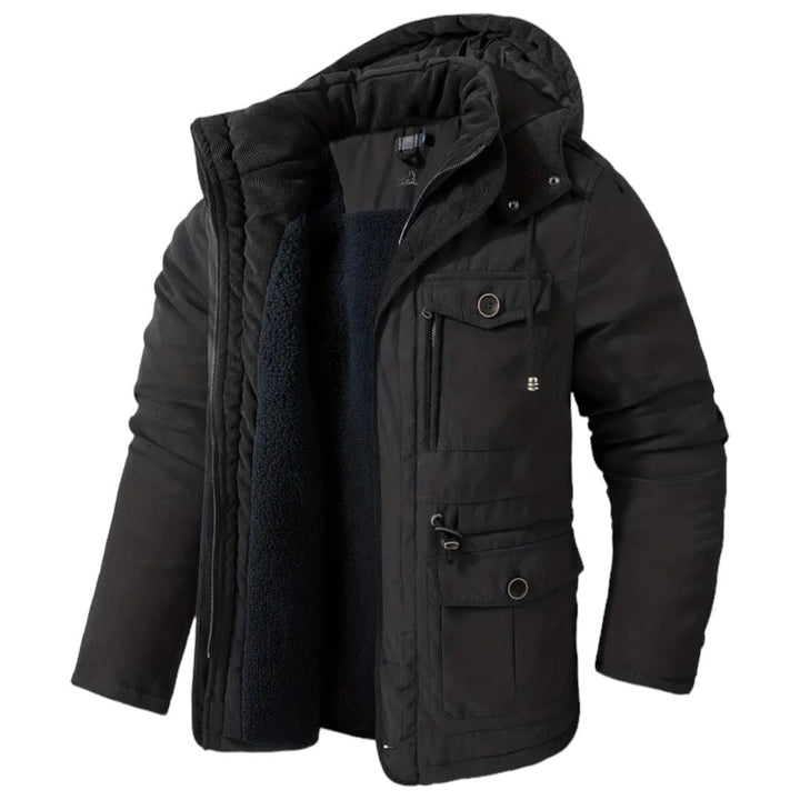 Schwarze Herren-Winterjacke mit Kapuze, warm gefüttert, mehrere Taschen, Outdoor-Bekleidung.