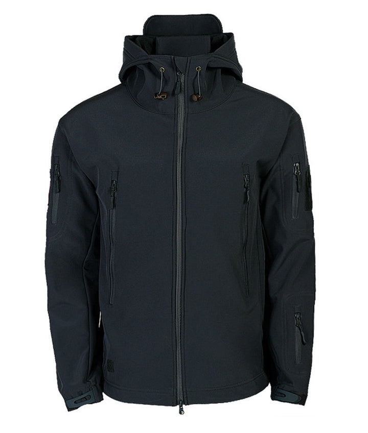 Schwarze Softshell-Jacke mit Kapuze, Reißverschlusstaschen, Outdoor-Bekleidung, Herrenmode.