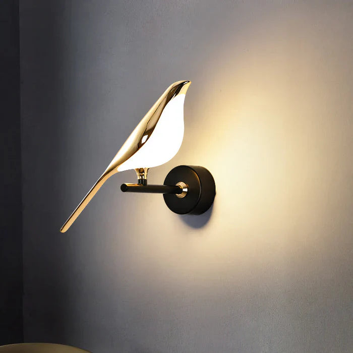 Moderne Vogel-Wandleuchte aus Metall, LED, goldfarben, dekorative Innenbeleuchtung.
