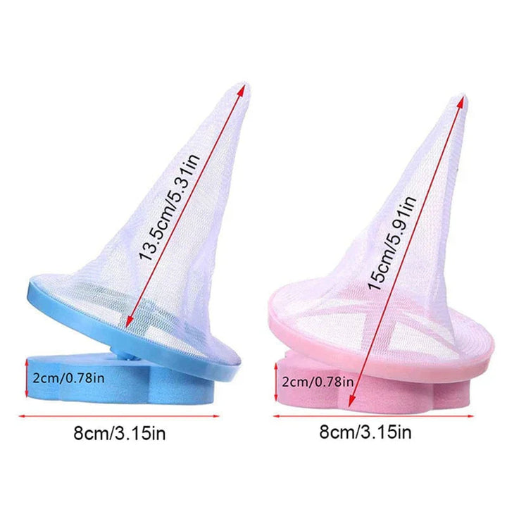 Zwei schwimmende Waschmaschinen-Flusenfilter, blau und rosa, mit Netz, 8cm Durchmesser.