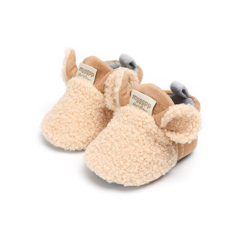 Weiche rutschfeste Lauflernschuhe für Babys mit Lamm-Motiv – Winterzauber Schrittchenwarm