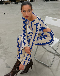 Strickkleid mit Wellenmuster – Herbstzauber Mirae