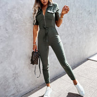 Herbstlicher Kurzarm- und figurbetonter Cargo-Jumpsuit Damen – Malina
