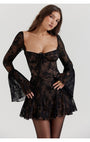 Herbstliches Mini-Kleid mit langen Ärmeln und Spitze – Yelina