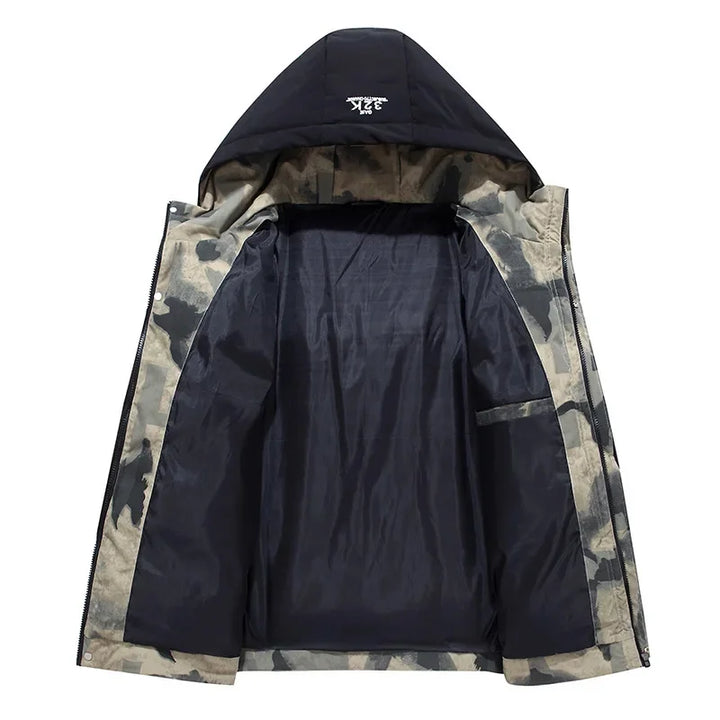 Camouflage-Jacke mit Kapuze, schwarz-grau, Herrenmode, Outdoor-Bekleidung, wasserabweisend.