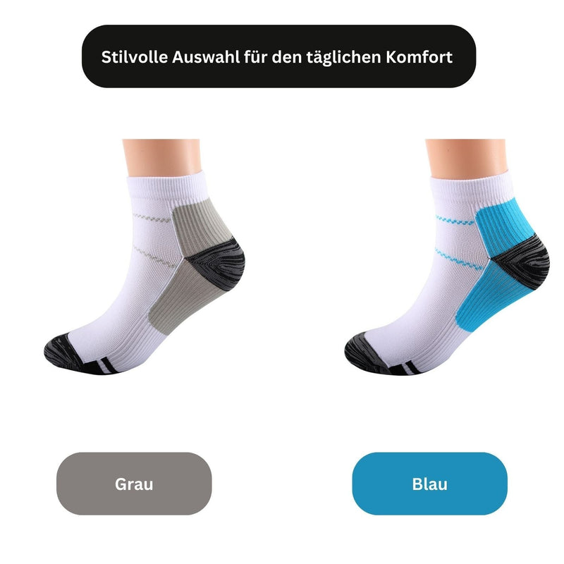 Weiße Sportsocken mit grauen und blauen Akzenten, gepolstert, für täglichen Komfort.