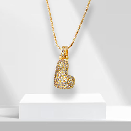 Goldene Herz-Halskette mit Diamanten, elegantes Schmuckstück, luxuriöses Design, Geschenkidee.