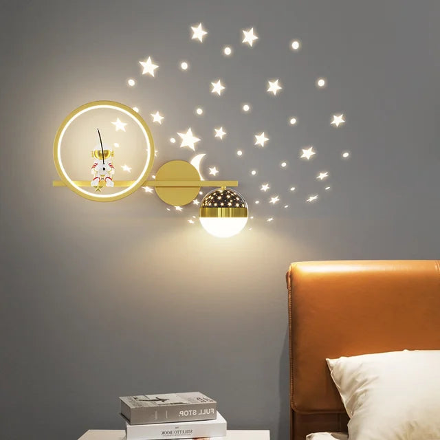 Moderne Kinder-Wandleuchte, LED, dimmbar, Sternmotiv, Schlafzimmer, goldfarben, Dekoration.