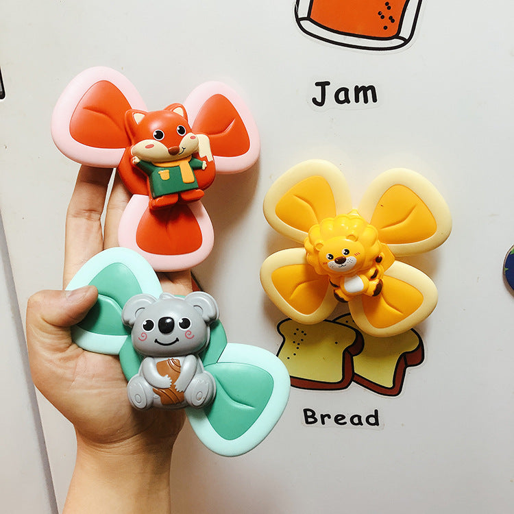 Drei bunte Tier-Magneten am Kühlschrank, Fuchs, Löwe, Koala, Kinderzimmer-Dekoration.