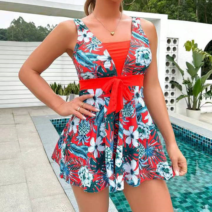Trendiger Tankini mit Print und Rockstil-Spitze – Zamira
