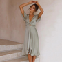 Leichtes Sommer-Midikleid mit V-Ausschnitt – Lina