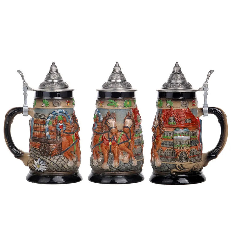 Bierkrug mit Relief & Zinndeckel (0,8 L) – GaudiKrug Oktoberfest 2025