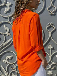 Trendige Damenbluse mit Knopfschluss – Lorena