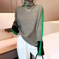 Damen Rollkragenpullover aus weichem Strick – Amira