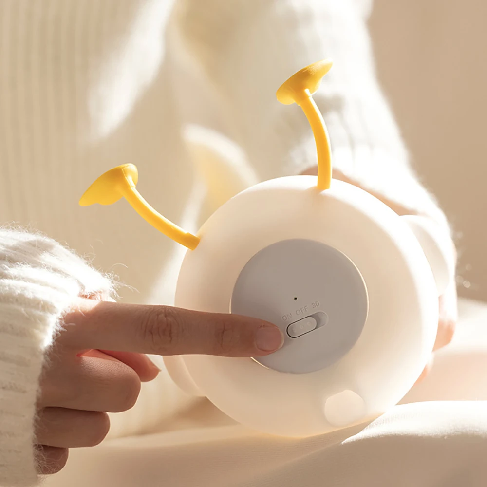 Nachtlicht Kinder, rund, weiß, mit gelben Antennen, tragbar, LED, dimmbar, batteriebetrieben