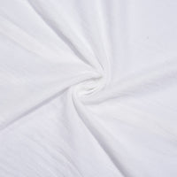 Weiße Baumwollstoff, weiche Textur, ideal für Kleidung, Nähprojekte, hochwertiges Material.