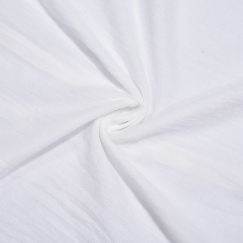 Weiße Baumwollstoff, weiche Textur, ideal für Kleidung, Nähprojekte, hochwertiges Material.