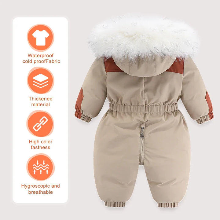 Baby-Winteroverall mit Kapuze, wasserdicht und warm gefüttert – Mila Winterzauber Edition