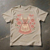 Damen T-Shirt mit Dirndl-Print – RosaBlüte Oktoberfest 2025