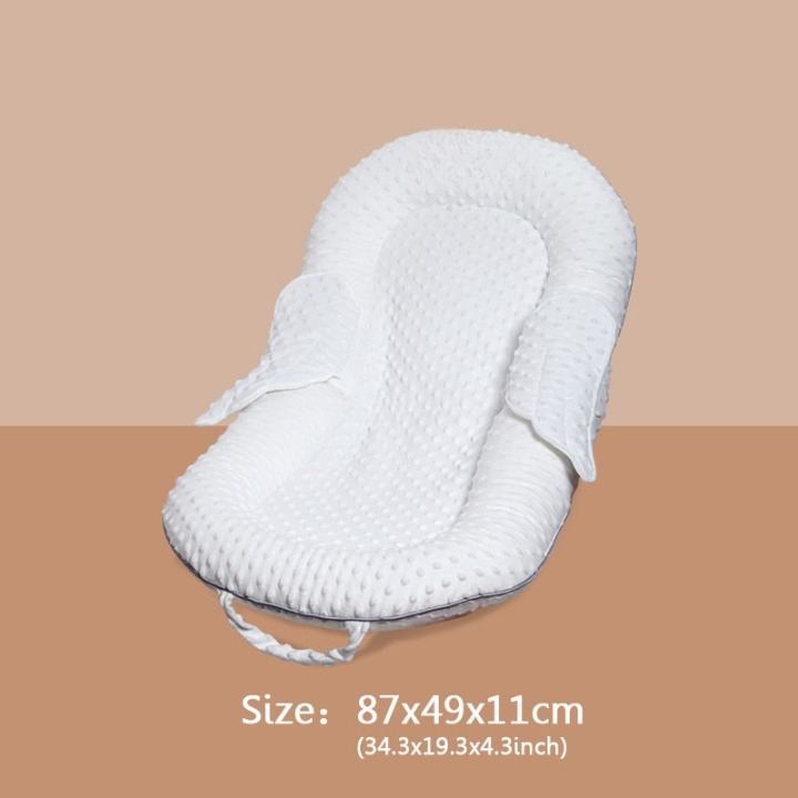 Ergonomisches Babynest mit Rückenstütze und Mesh-Liegefläche – Cosynido