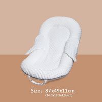 Ergonomisches Babynest mit Rückenstütze und Mesh-Liegefläche – Cosynido