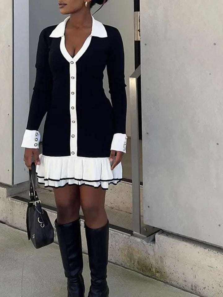 Strick-Minikleid mit Rückenausschnitt und Bandage-Design – Amira Herbstzauber Edition