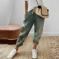 Boho Damenhose mit herbstlichem Blattmuster – Selina