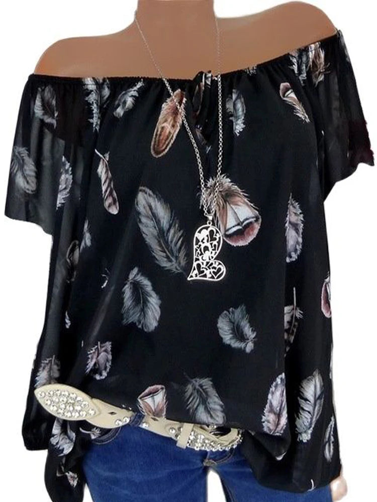 Schwarze schulterfreie Bluse mit Federprint, Damenmode, Sommeroutfit, lässiger Stil.
