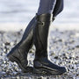 Schwarze Reitstiefel aus Leder, wasserdicht, robust, ideal für Outdoor-Aktivitäten.