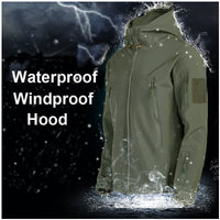 Wasserdichte winddichte grüne Outdoor-Jacke mit Kapuze für Herren, wetterfest.