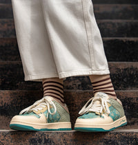 Stilvolle Unisex Kunst-Sneakers mit Mandelblüten-Print – Arta