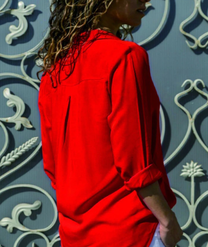 Trendige Damenbluse mit Knopfschluss – Lorena