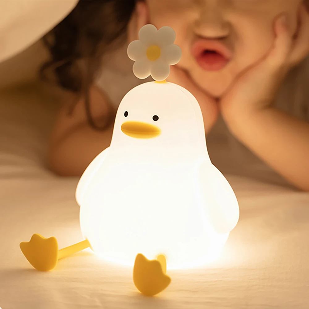 Nachtlicht Ente Kinderzimmer, LED, weiß-gelb, Blumen-Dekor, süßes Design, Kinderlampe.