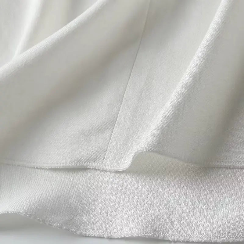 Weiße luftige & stylische ärmellose Leinenbluse für Damen – Amira