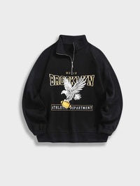 Schwarzes Sweatshirt mit Adler-Print, "Brooklyn Athletic Department" Schriftzug, Reißverschluss.