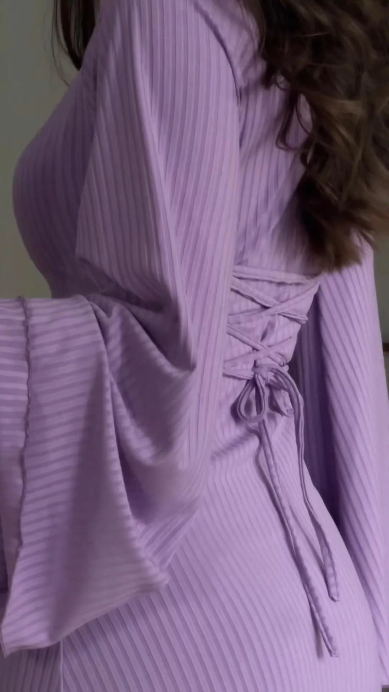 Elegantes Bodycon-Maxikleid mit Schnürung – Herbstzauber Valencia