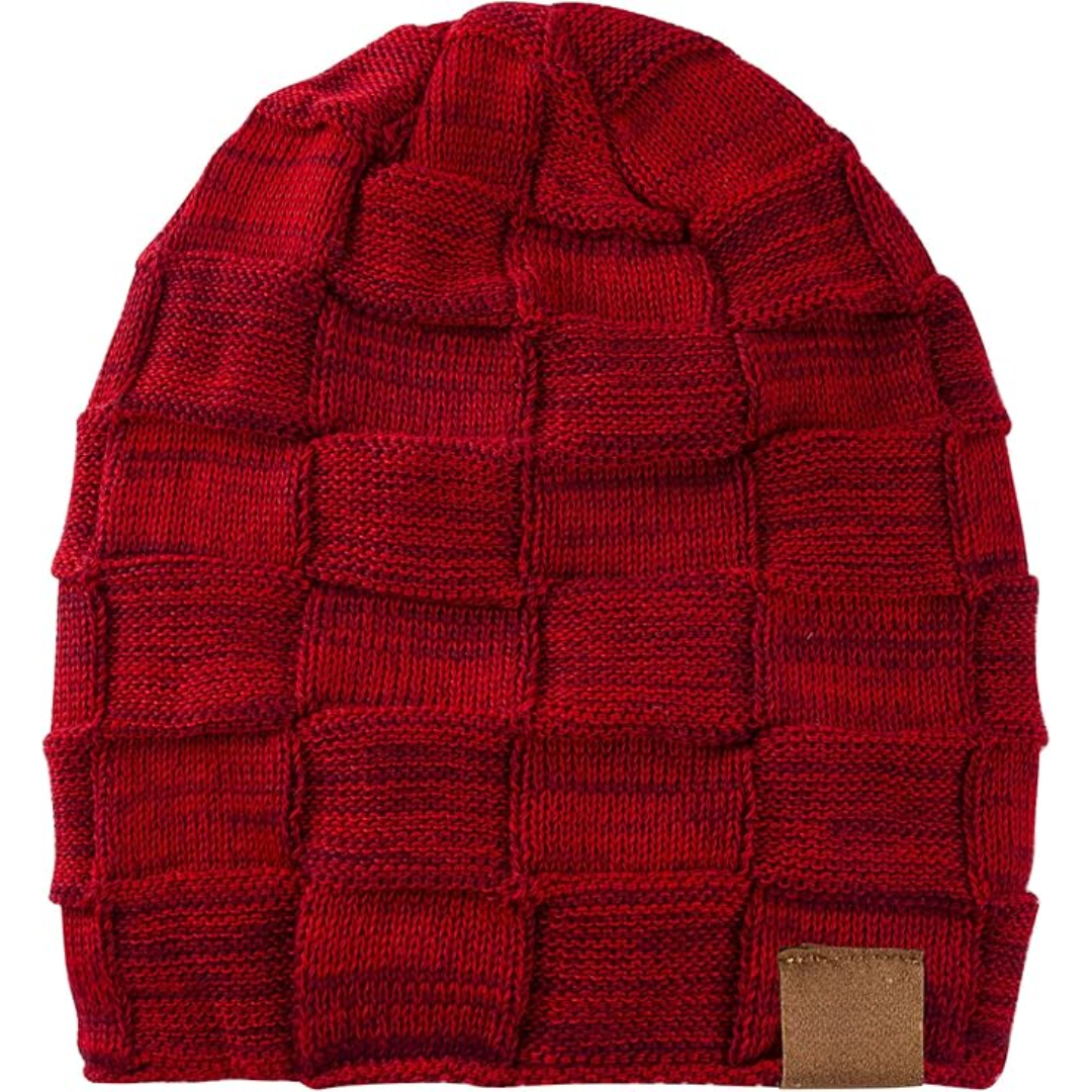 Rote Strickmütze mit Karomuster, Winteraccessoire, Unisex, warme Kopfbedeckung, modisch.